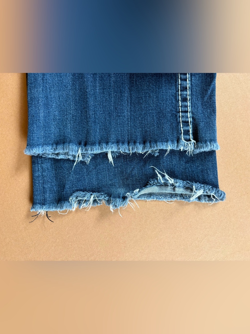 Vigoss Chelsea Embellished Jeans Plus Size 26 - Picture 6 of 7